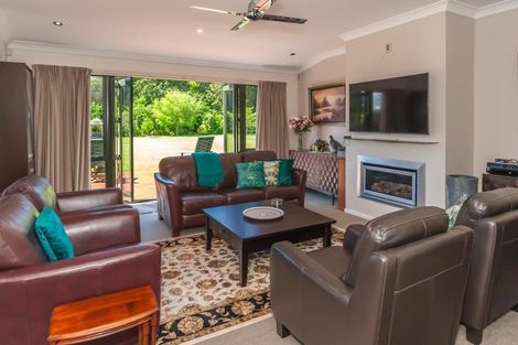 Photo of property in 32 Pohutukawa Drive, Levin, 5571