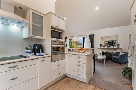 Photo of property in 37 Starlight Cove, Hobsonville, Auckland, 0618