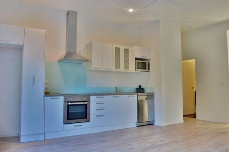 Photo of property in 20 The Close, Greenhithe, Auckland, 0632