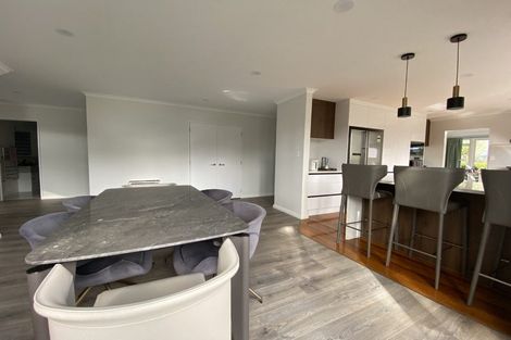 Photo of property in 34 English Oak Drive, Schnapper Rock, Auckland, 0632