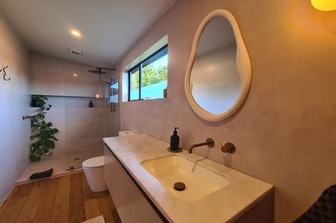 Photo of property in 70 Driving Creek Road, Coromandel, 3506