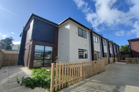 Photo of property in 32a/7 Westgate Drive, Massey, Auckland, 0614