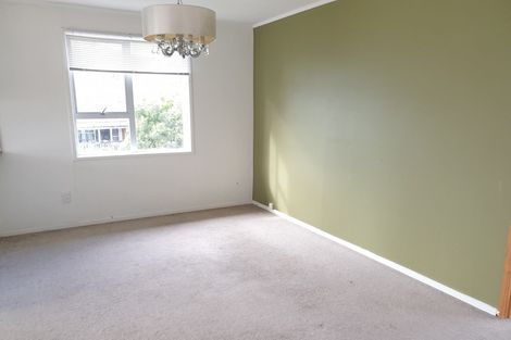 Photo of property in 1/12 Manuka Road, Glenfield, Auckland, 0629