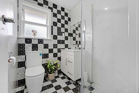 Photo of property in 5 Tui Crescent, Manurewa, Auckland, 2102