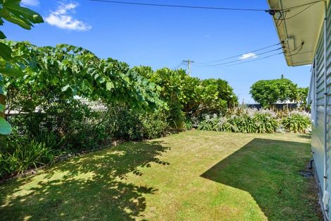 Photo of property in 32 Kiharoa Street, Otaki Beach, Otaki, 5512