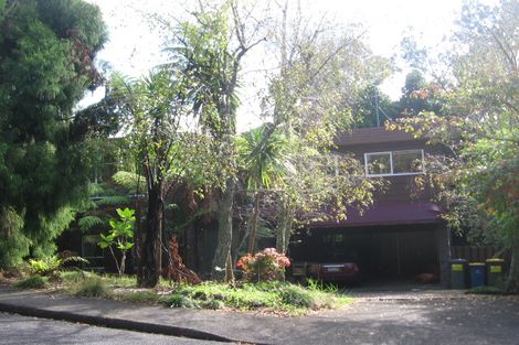 Photo of property in 76 Woodfern Crescent, Titirangi, Auckland, 0604