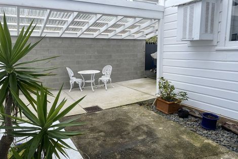 Photo of property in 10 St Aubyn Street, Devonport, Auckland, 0624