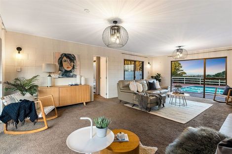 Photo of property in 39 Lonely Track Road, Fairview Heights, Auckland, 0632