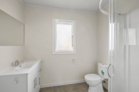 Photo of property in 9 Pukatea Street, Inglewood, 4330