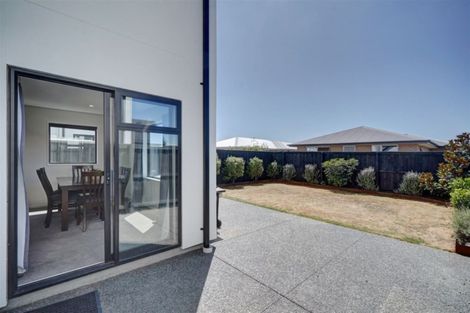 Photo of property in 83 Faringdon Boulevard, Rolleston, 7615