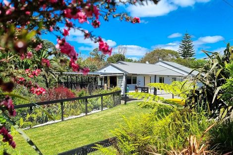 Photo of property in 57 Hauraki Road, Leigh, Warkworth, 0985