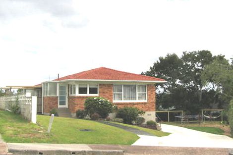 Photo of property in 2/12 Santa Rosa Terrace, Forrest Hill, Auckland, 0620