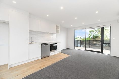 Photo of property in 5/1 Fruitvale Road, New Lynn, Auckland, 0600