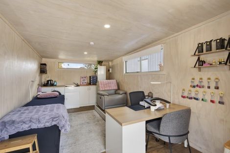 Photo of property in 535 Manutahi Road, Lepperton, New Plymouth, 4373