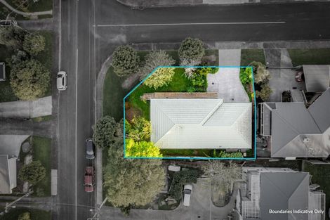 Photo of property in 34 Taioma Crescent, Te Atatu Peninsula, Auckland, 0610