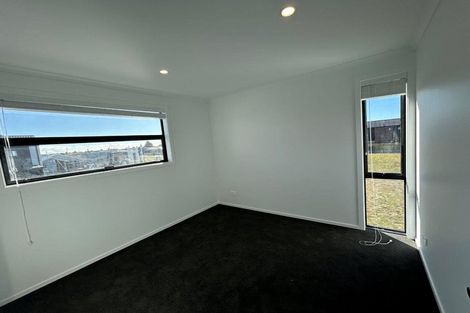 Photo of property in 8 Atutahi Lane, Papamoa Beach, 3118
