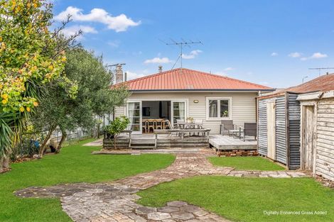 Photo of property in 37 Cobden Street, Gisborne, 4010