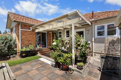 Photo of property in 67 Jellicoe Drive, Hamilton East, Hamilton, 3216