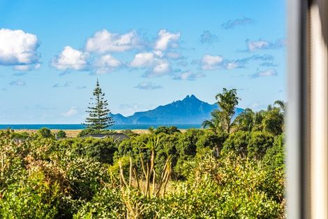 Photo of property in 381 Cove Road, Waipu, 0582