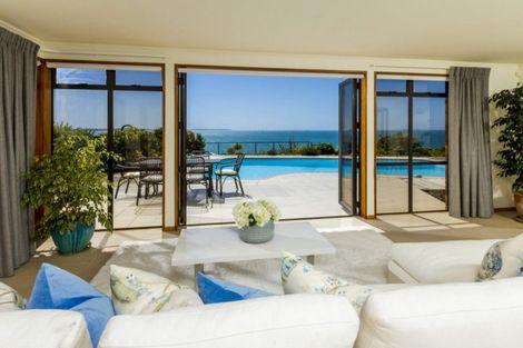 Photo of property in 1 Gilberd Place, Torbay, Auckland, 0630