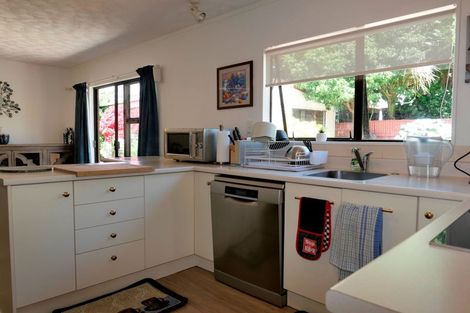 Photo of property in 27 Pitoitoi Street, Otaihanga, Paraparaumu, 5036