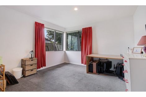 Photo of property in 22 Briarmont Street, Avondale, Christchurch, 8061