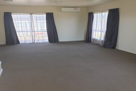 Photo of property in 3/15 O'sullivan Place, Waiuku, 2123