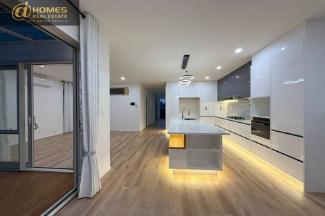 Photo of property in 56a Hogarth Rise, West Harbour, Auckland, 0618