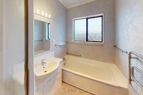 Photo of property in 28 Turakina Street, Westbrook, Palmerston North, 4412