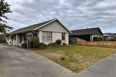 Photo of property in 461 Mairehau Road, Parklands, Christchurch, 8083