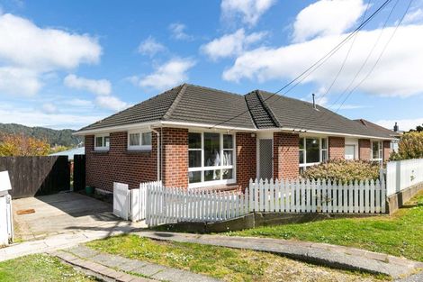 Photo of property in 1 Isabel Grove, Wainuiomata, Lower Hutt, 5014