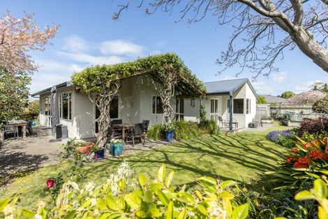 Photo of property in 30 Pukekura Place, Taradale, Napier, 4112