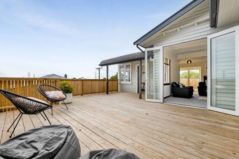 Photo of property in 407 Carrington Street, Upper Vogeltown, New Plymouth, 4310
