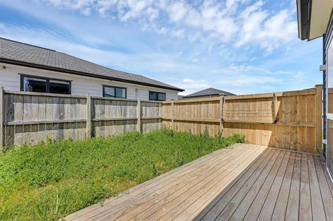 Photo of property in 17b Waka Ama Road, Karaka, 2113