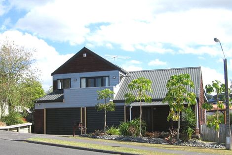 Photo of property in 14 Matisse Drive, West Harbour, Auckland, 0618