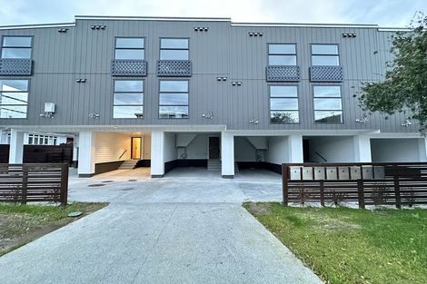 Photo of property in 2/379 Great South Road, Papatoetoe, Auckland, 2025