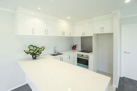 Photo of property in 11u1 Crosher Place, Silverdale, Hamilton, 3216