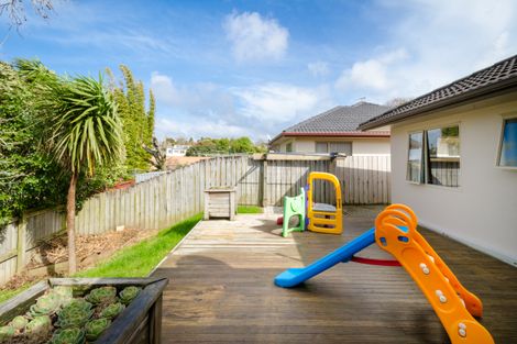 Photo of property in 114f Colwill Road, Massey, Auckland, 0614