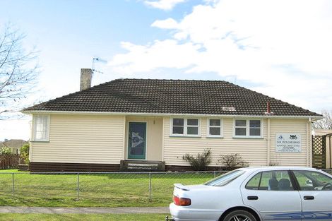 Photo of property in 6 Mccarthy Terrace, Waipukurau, 4200