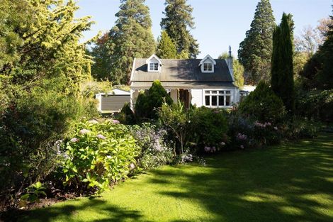 Photo of property in 2 Rose Street, Waipawa, 4210