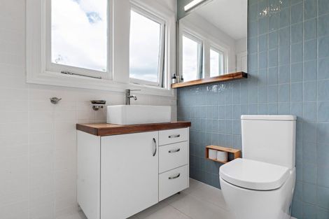 Photo of property in 60 Naples Street, Martinborough, 5711