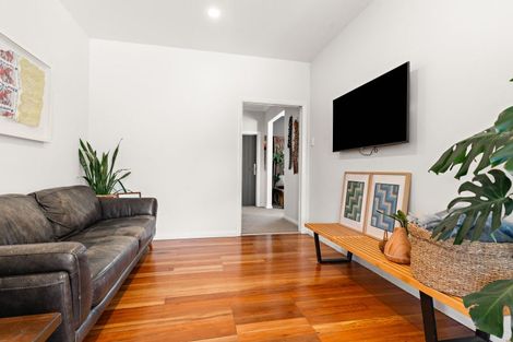 Photo of property in 23 Jellicoe Street, Greytown, 5712