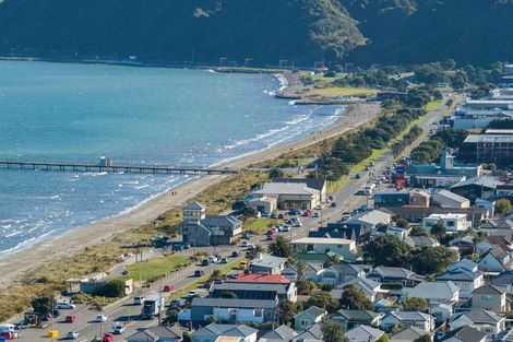 Photo of property in 11a Cuba Street, Petone, Lower Hutt, 5012