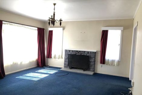 Photo of property in 64 Smythe Road, Henderson, Auckland, 0612