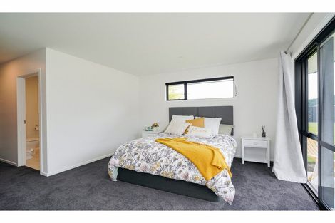 Photo of property in 66 Richfield Drive, Waikiwi, Invercargill, 9810