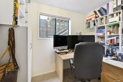 Photo of property in 8 Hall Avenue, Newtown, Wellington, 6021