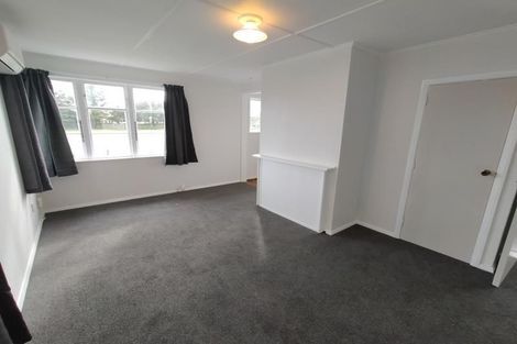 Photo of property in 35-37 Goldsmith Crescent, Levin, 5510