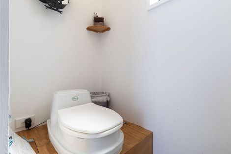 Photo of property in 54 Rotomanu Rise, Western Lake, Featherston, 5773
