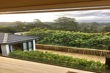 Photo of property in 15 Meteor Place, Schnapper Rock, Auckland, 0632