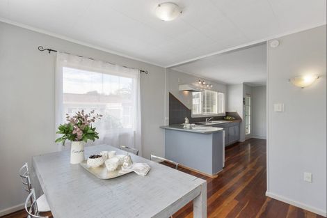 Photo of property in 2/1116 Outram Road, Akina, Hastings, 4122